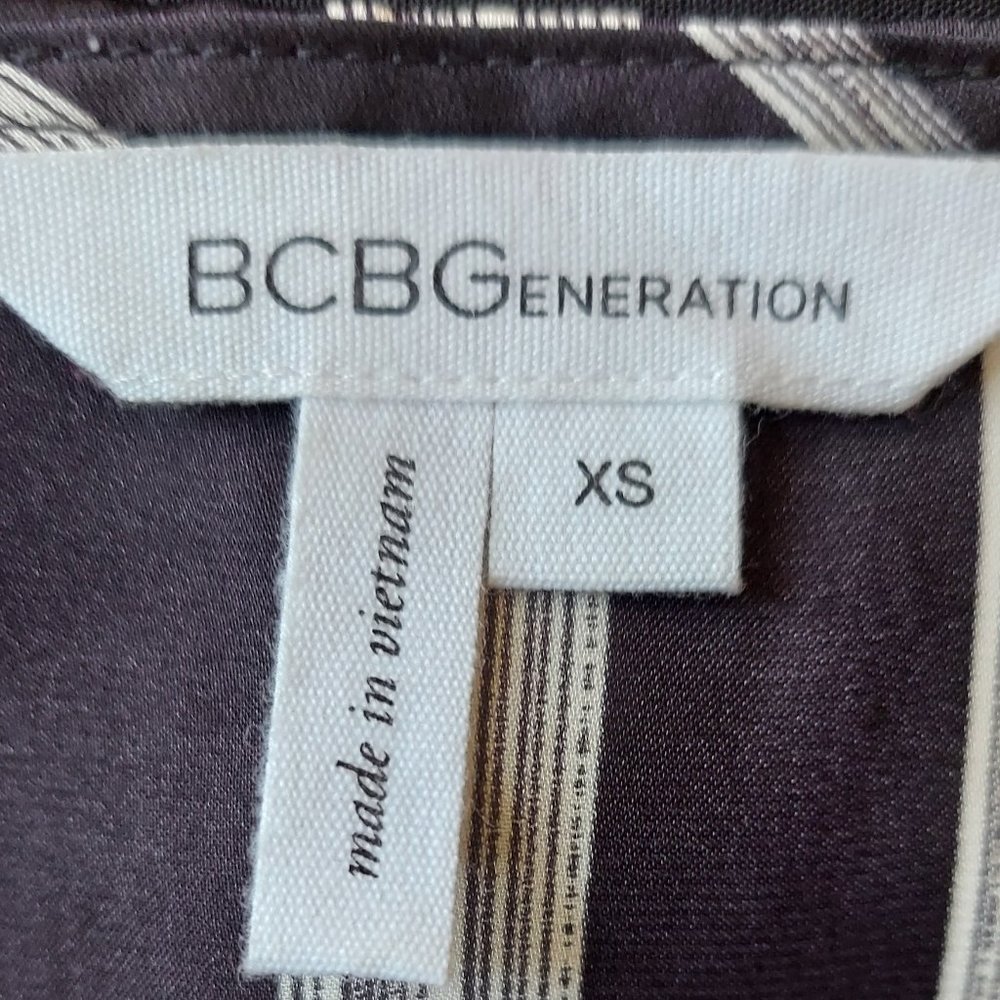 Bcbgeneration Size Xs Spaghetti Strap Cami Top Bl… - image 7